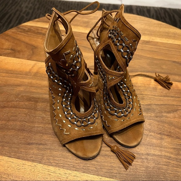 Aquazzura Folk Cutout Sandals - Picture 2 of 12